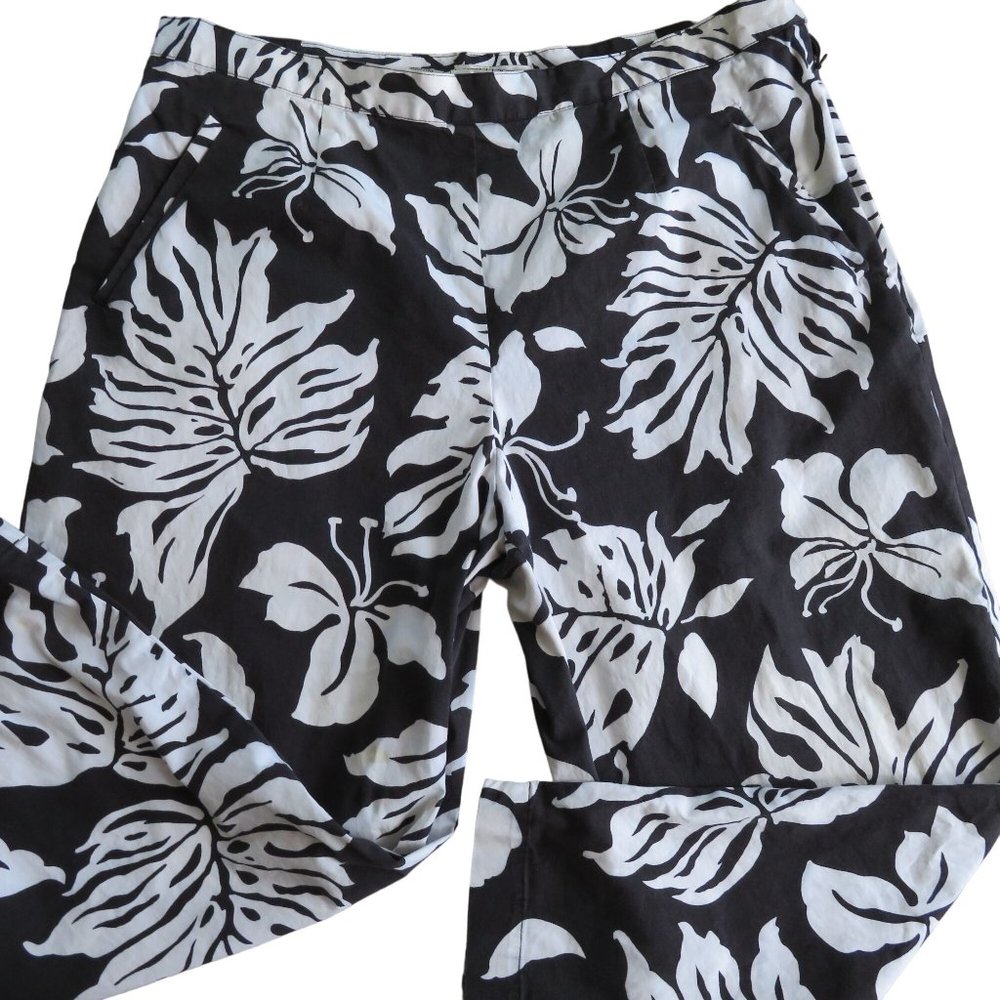Vintage 80s Evan-Picone Hawaiian Carpi L Black White Floral Slit Pockets Stretch